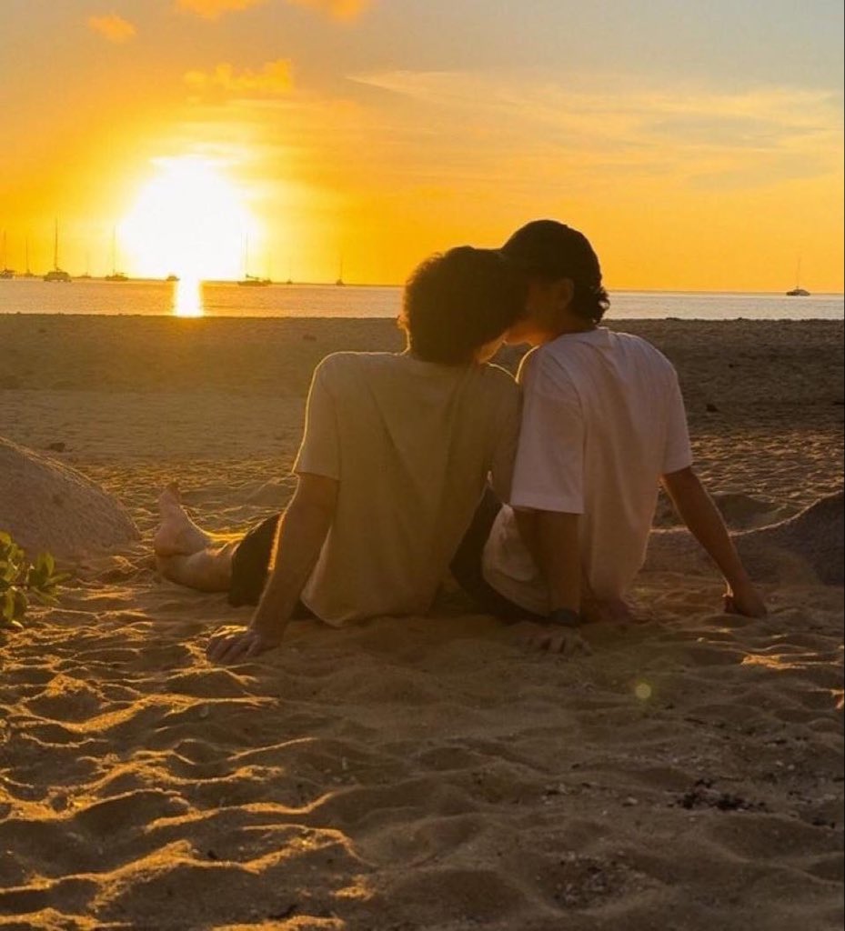 Malcom3d's tweet photo. Love looks better from this view https://t.co/QGdZ59nA1K