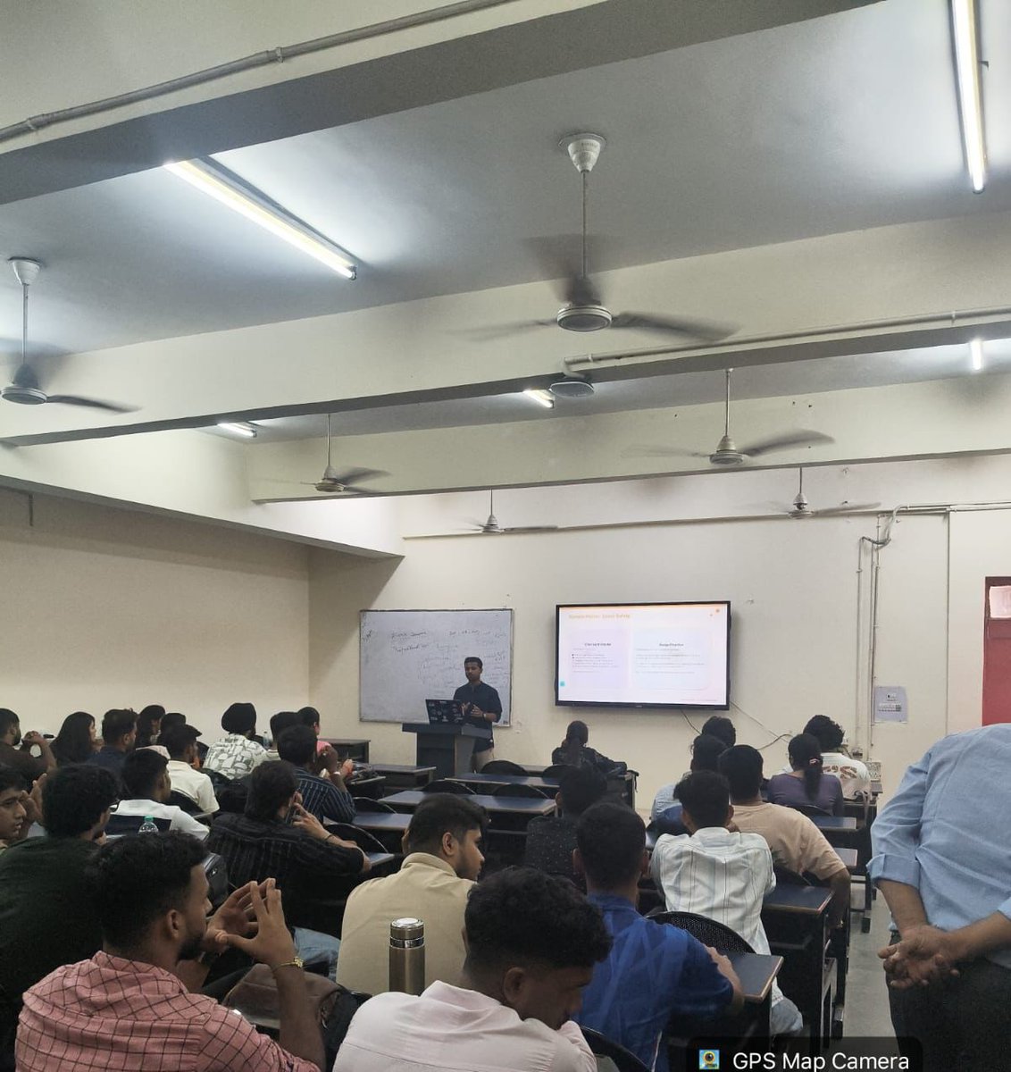 ShardaSSCSE's tweet photo. 🎓 Deeksharambh 2026 at SSCSE celebrates new beginnings, inspiring minds, industry insights, meaningful connections, and a journey towards innovation, growth and excellence! 🚀✨ https://t.co/EjvnQ9nL6a