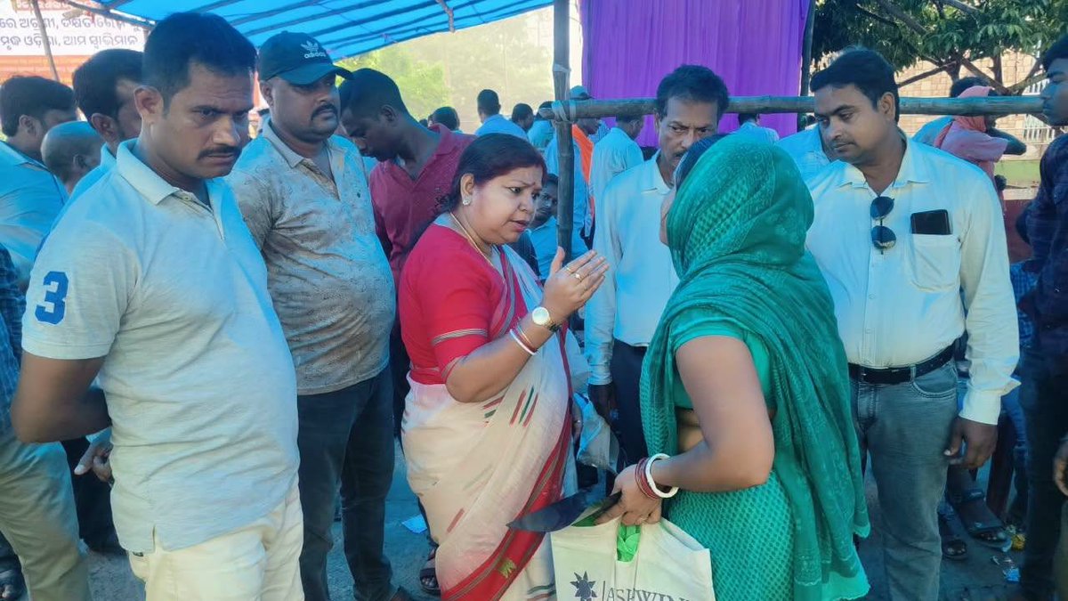 SubasiniJenaInd's tweet photo. ଆଜି ବସ୍ତା ପଞ୍ଚାୟତ ସମିତି କାର୍ଯ୍ୟାଳୟରେ ଆୟୋଜିତ ଭୀମ-ଭୋଇ ଭିନ୍ନକ୍ଷମ ସାମର୍ଥ୍ୟ ଅଭିଯାନ କାର୍ଯ୍ୟକ୍ରମରେ ଯୋଗଦେବା ଅବସରରେ ।

#BBSA 
#Basta #Baliapal https://t.co/Dt3M4jt3pY