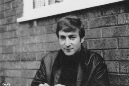 BeatlesEarth's tweet photo. John Lennon standing outside Paul McCartney's house at 20 Forthlin Road, Liverpool (September, 1962) https://t.co/r3I7bVjqEH