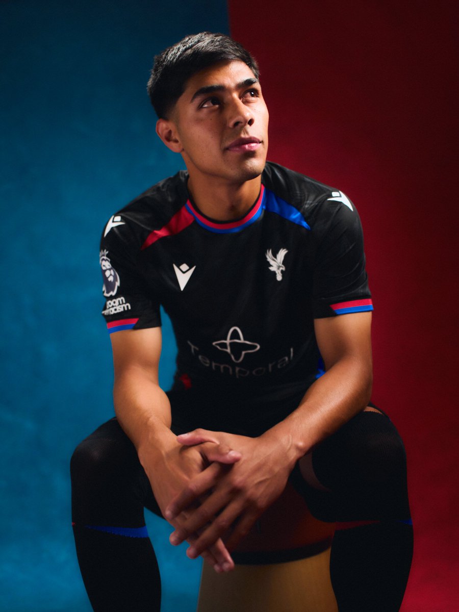 CPFC's tweet photo. The perfect fit 🤌🖤 https://t.co/itRDNauXDS