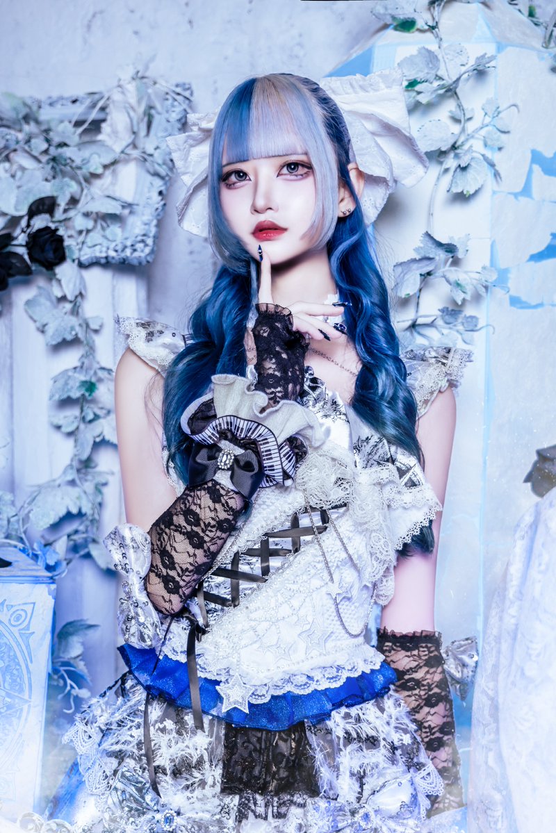 miradoll_info's tweet photo. 🪞MIRA DOLL5人目のメンバー公開🪞

終ノ宮ユリ⚜️💎@miradoll_yuri
ドールカラー：ブルー
「終わりの始まりを アナタともう一度 」

#MIRADOLL #ミラドール https://t.co/PZSpvxsgKA