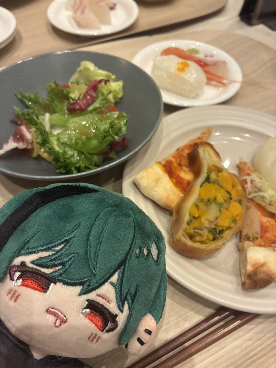 nuka_nu129's tweet photo. バイキング( ᐛ )🍴✨ https://t.co/mafaz4DTLX