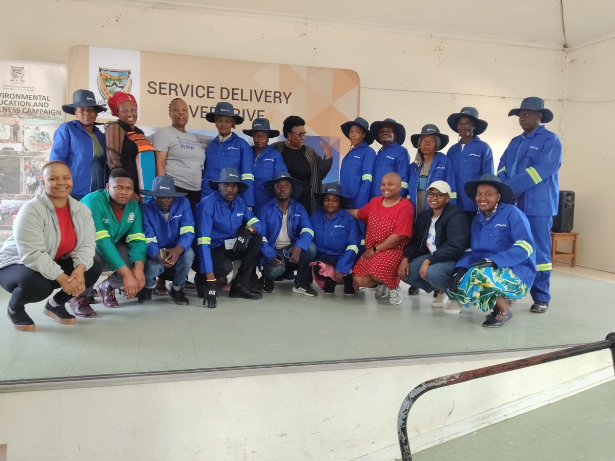 ElundiniLM's tweet photo. Tlokoeng recyclers celebrated their Spring Day in style when Eastern Cape Recyclers NPC, in collaboration with Elundini Local Municipality, handed over protective clothing to Ward 09 Recyclers in Tlokoeng on Tuesday, the 1st of September. Working hard safer, cleaner environment. https://t.co/2Cr9Y1WvAg