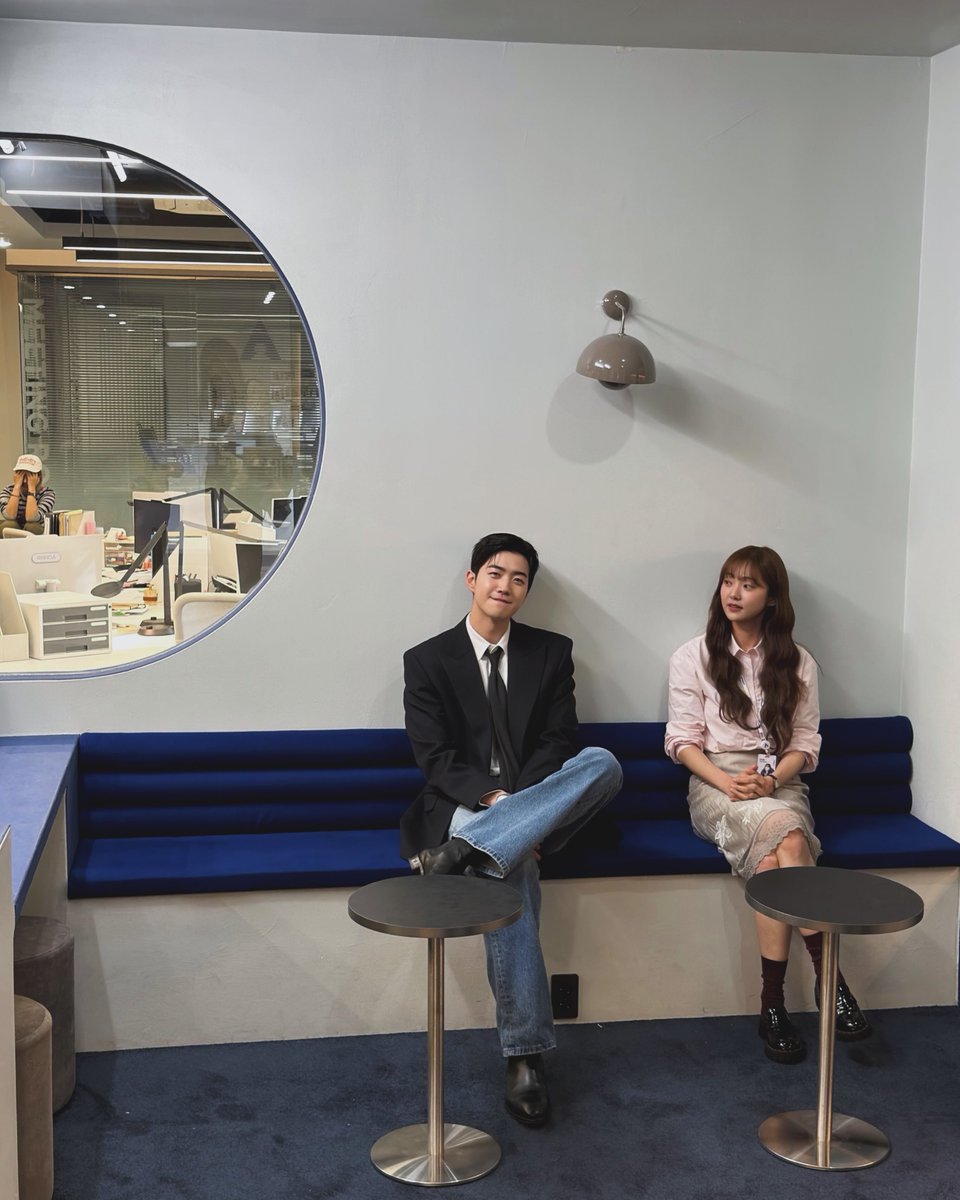 hyeppyjun's tweet photo. [260902] hagi dareum after office😆 (btw their height difference is CRAZY) from #KimHyejun instagram update! https://t.co/3tmBy6AMXc