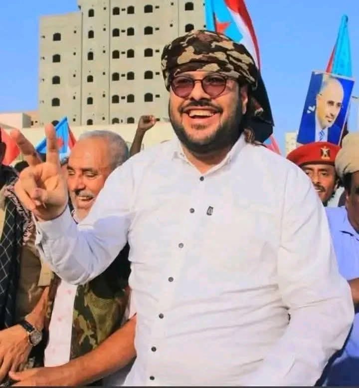 NabilSaeed87's tweet photo. 📍الـ هدف الرئيسي لحملات سلطات الوصاية السعودية في مدينة المكلا هو اعتقال صديقي الشاب الرائع (علي الجفري) عضو هيئة رئاسة المجلس الانتقالي.

الذي خبط عليهم الرصه امس 😀 https://t.co/4s9A86WVCL