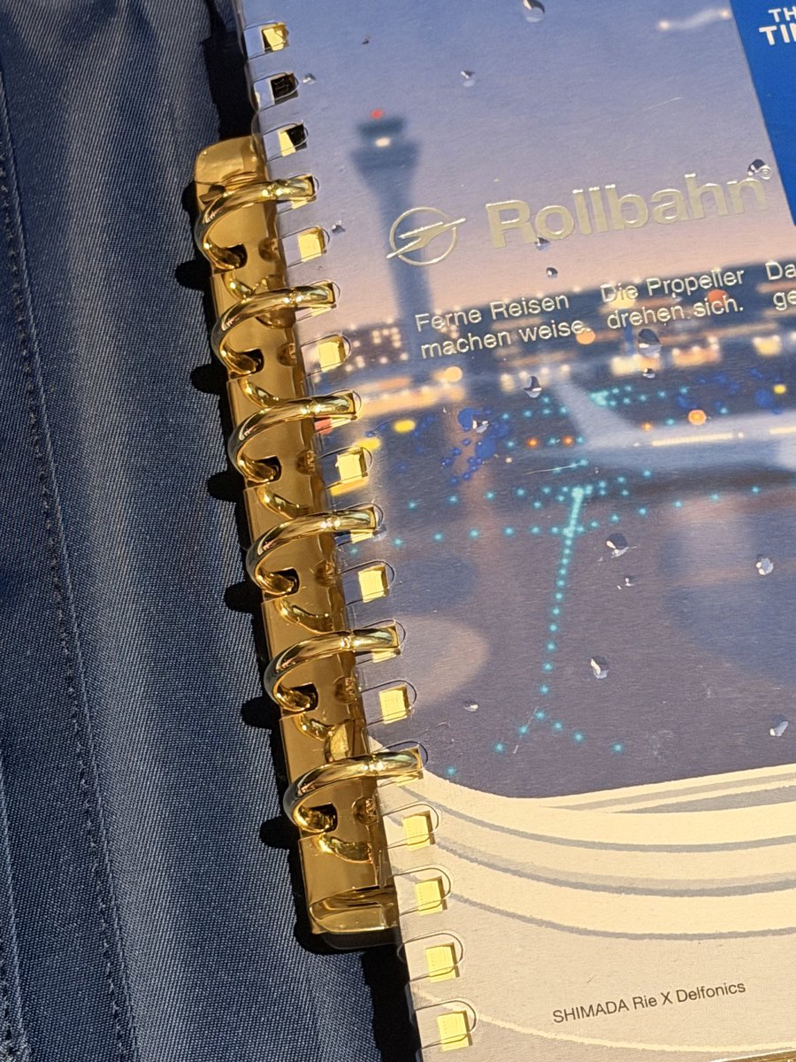 chika_1102's tweet photo. 大好きな「ほぼ日手帳」のカバーに
ロルバーンLを入れて使える♪ https://t.co/YcRcOfE31P