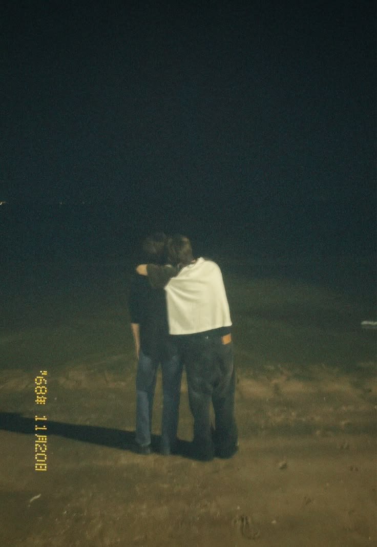 pttpblues's tweet photo. you cant tell me they arent dating https://t.co/uwsjDvOHiM