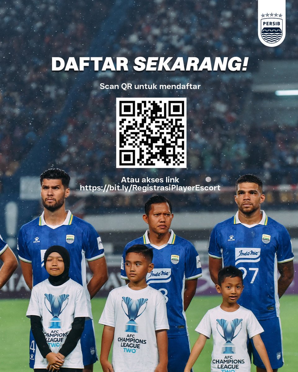 persib's tweet photo. Satu langkah kecil, satu pengalaman besar bersama PERSIB 💙

Wujudkan momen istimewa untuk buah hati dengan menjadi Player Escort PERSIB dan rasakan langsung atmosfer pertandingan bersama para penggawa sebelum kick-off.

Dapatkan Full Kit Player Escort, 2 tiket pendamping VIP Barat, snack box, Meet & Greet with Prabu, serta Tunnel Experience.

Jangan lewatkan kesempatan untuk menciptakan cerita yang akan selalu diingat.

Daftar sekarang melalui QR Code yang tersedia di slide akhir.

#LivesInsideUs #ManahJeungGetihna