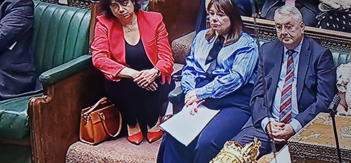 hellwelovespurs's tweet photo. Prime Minister Question time ...it a time to relax and put your feet up #PMQ
#Labour2026 #LabourPartyBudget
#Today https://t.co/GxbnNERg93