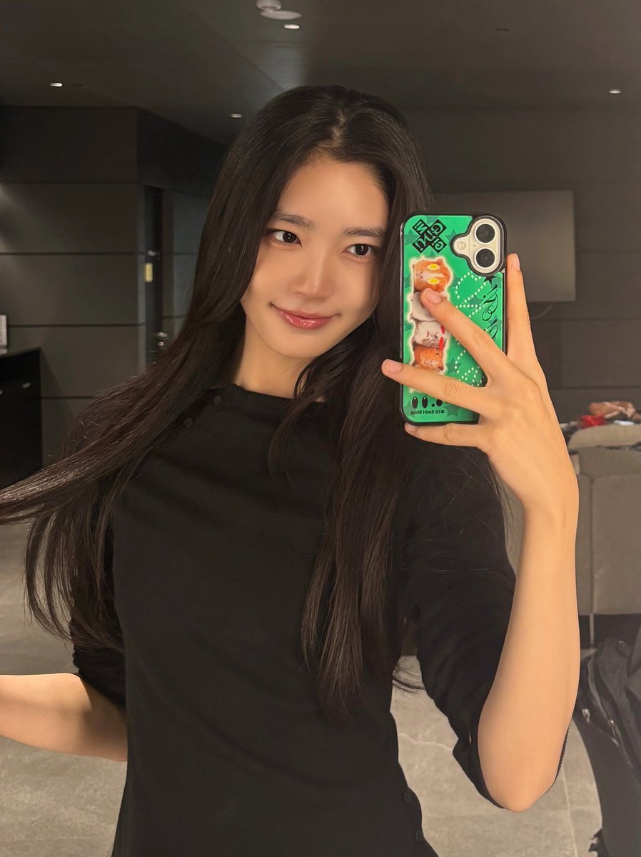 pookieev3's tweet photo. 세아 자기가튼 귀여운 폰케 쓰는거 개기욥넼ㅋㅋㅋㅋㅋㅋㅋㅋㅋ https://t.co/4NdIQJb8mm