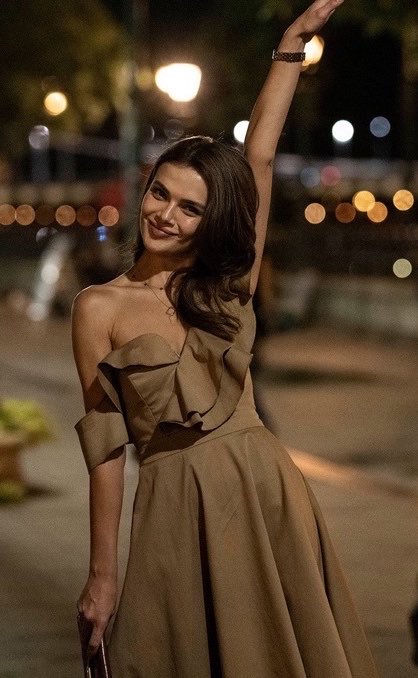 merymerss's tweet photo. ayyy sinem’e bu elbise çok yakışmış Alya Albora’ya tam da böyle bir update gerekiyordu karaktere bambaşka bir hava katmış https://t.co/IYFg6oRFhZ