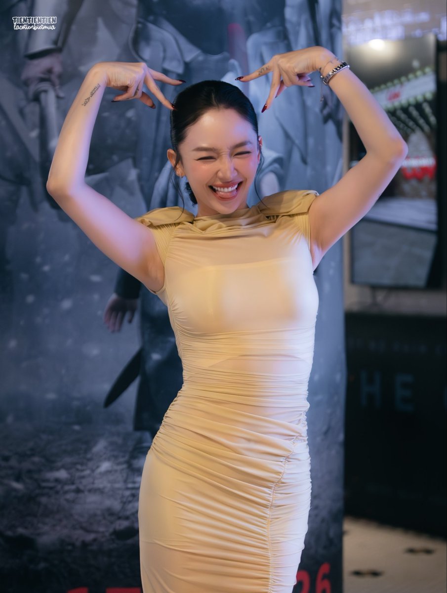 tienbietmua's tweet photo. Tóc Tiên is an orange cat 😻 https://t.co/hecZkSl6j9