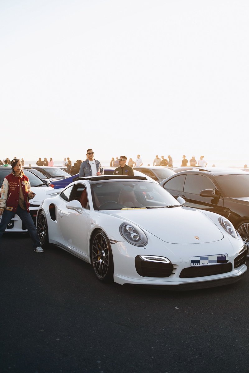 lafamiliasc's tweet photo. sea point sundays, 🇿🇦🏝️🏎️ https://t.co/anztZMLdXP