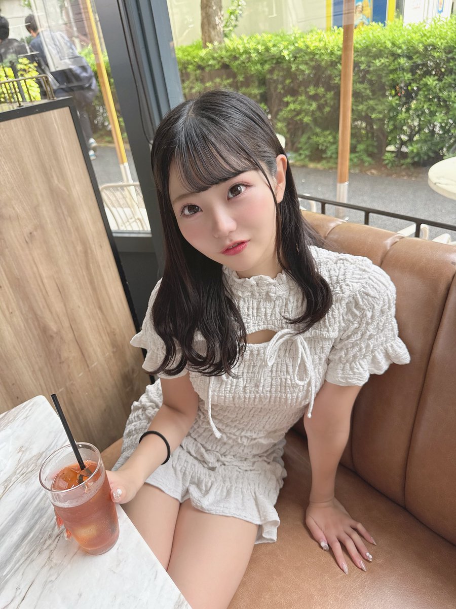 haru_Tohkei's tweet photo. 大人っぽく見られたい、150cmの女の子🤍 https://t.co/OeVS2TPd3y