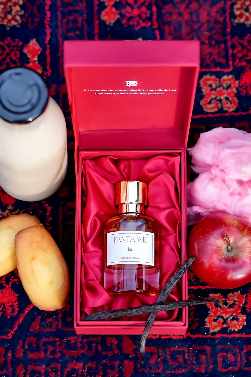 Parfumeur_2_0's tweet photo. FANTASME — Extrait de Parfum ✨

Une pure addiction gourmande, régressive et irrésistible. Un sillage puissant qui ne laisse personne indifférent.

Notes olfactives :

🥛 Lait Crémeux
🧁 Madeleine Dorée
🍎 Pomme Rouge croquante
🍭 Barbe à Papa
🌿 Gousse de Vanille Intense
🪵 Touche de Cannelle Épicée

Une véritable gourmandise à porter sur soi.
Disponible en stock très limité.

DM pour commander / infos 📩

#Parfum #Fantasme #ExtraitDeParfum #SOTD #NichePerfume