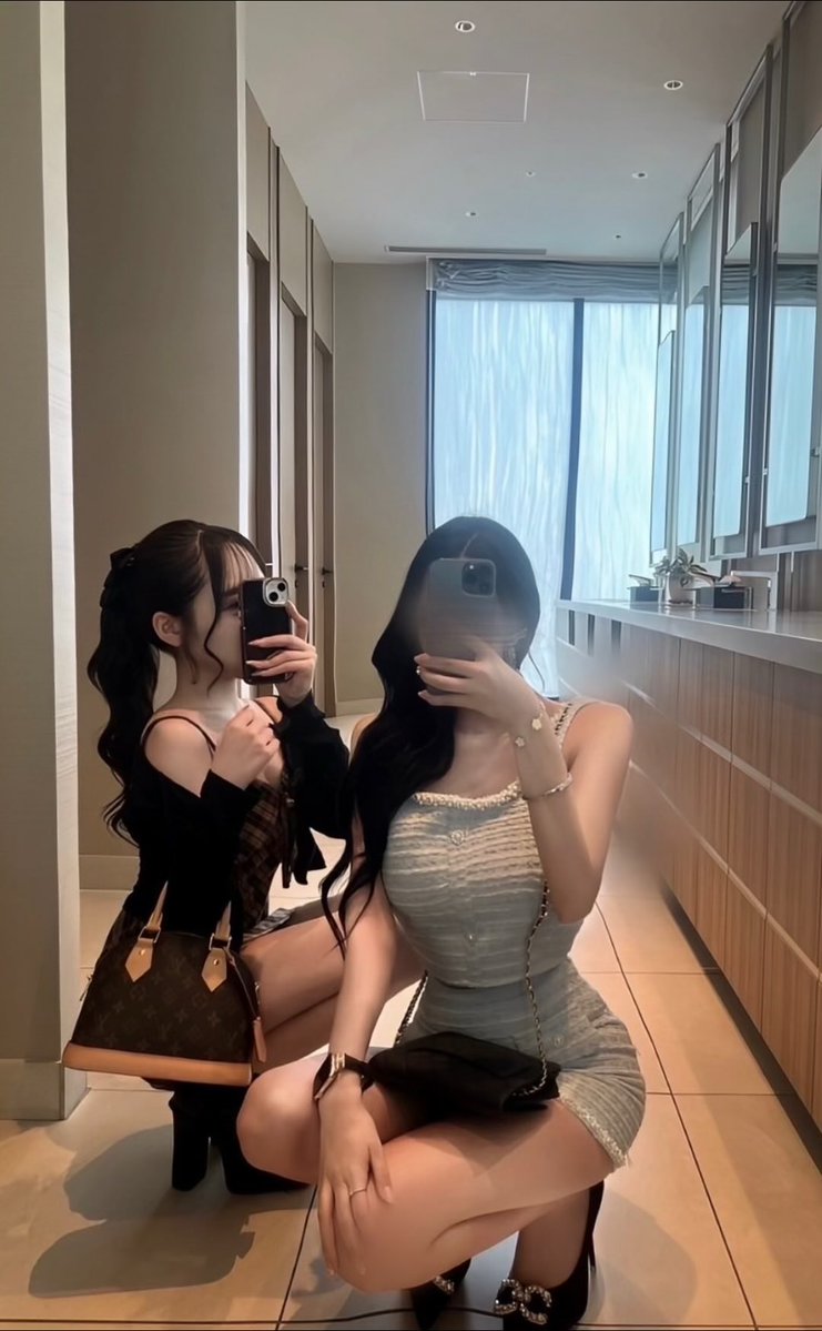 JqP9v8c's tweet photo. することなくなって暇女子ｗ
平日だから暇人さんいないよね？😟💦

#大阪 #裏アカ女子 https://t.co/N1dbmhr3Sq