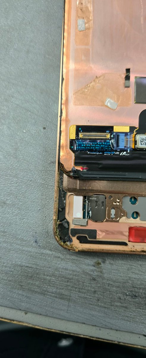 deepakdeevan1's tweet photo. @SamsungIndia 

I paid ₹11,470 for Samsung display replacement. After opening the phone, I was told it had “liquid damage,” but I have not received clear technical evidence proving this.

Please clarify:
• Was the LDI activated?
• What evidence proves liquid damage? https://t.co/tVDQ8LNoP3