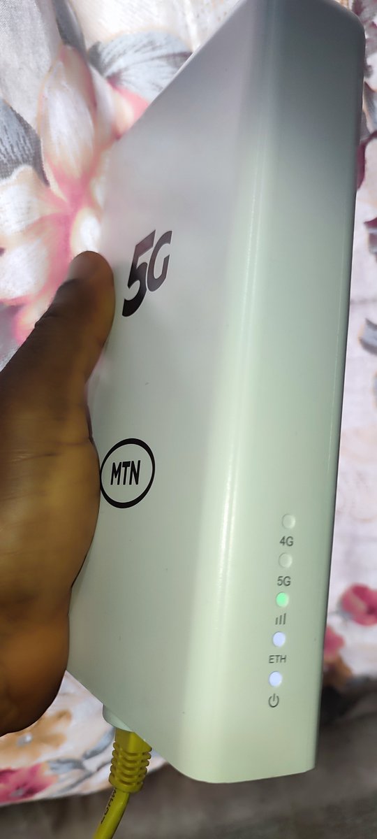 FM_Mimosa's tweet photo. @MTNNG @MTNNG. Mtn Flyx (ODU) isn't bringing 4G and 5G light on the ODU meaning no network even at Ikoyi. 

All I ask is for MTN to process a profile update on the esim so that 4G and 5G network will start working on the e-sim ODU.

The number is 08169810520. https://t.co/3WjkZh29ab