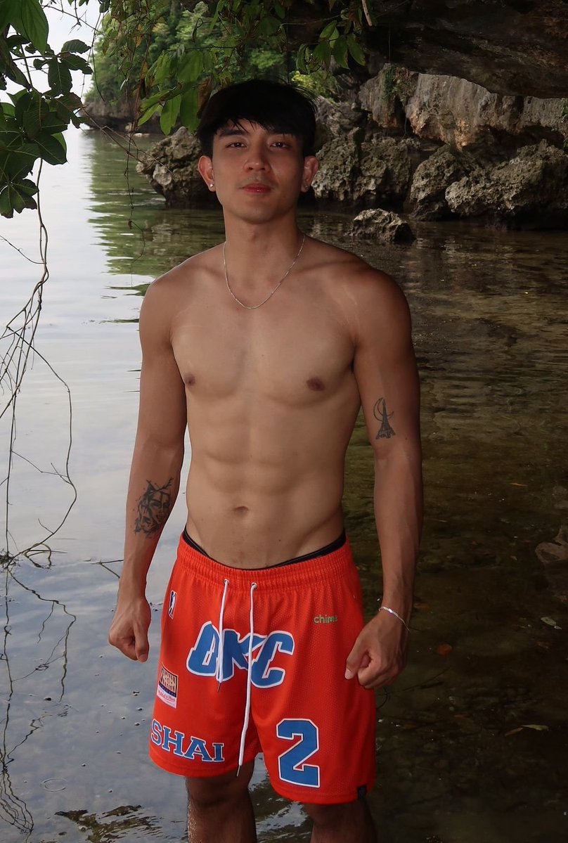 GEMSPROMAXdos's tweet photo. Ralph Malibunas ❤️

Ang nagpanganga sa sangkabaklaan. 🤣 https://t.co/Jl6rEKgOsP