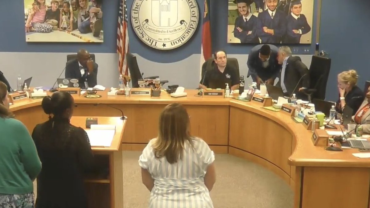 PavementEducat1's tweet photo. @brendenjonesNC @JakeJohnson @RepHarryWarren @NCValues @ThomasMoreSoc Was the conduct of WCPSS board in violation of the NC Open Meetings Law? Several times Chair Swanson left his seat and conferred in whispers with other members of the board when discussing policy revisions and changes.