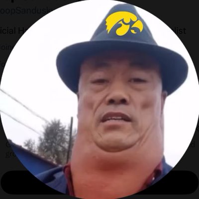 PoopSandusky's tweet photo. #Newhat https://t.co/1igFBShQ1b