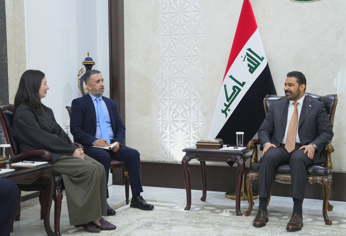 thenewregion's tweet photo. Iraqi PM Ali al-Zaidi on Wednesday received a delegation from the Atlantic Council headed by its Director of the Iraq Initiative Victoria Taylor, expressing the country's "openness to all initiatives aimed at strengthening bilateral relations between Iraq and the United States" - Statement

"The Prime Minister highlighted the promising future of Iraqi-US partnerships across various fields, particularly in development, energy, and the economy, noting Iraq’s promising investment environment, supported by government measures to facilitate investment opportunities for major US companies," read a statement from Zaidi's office