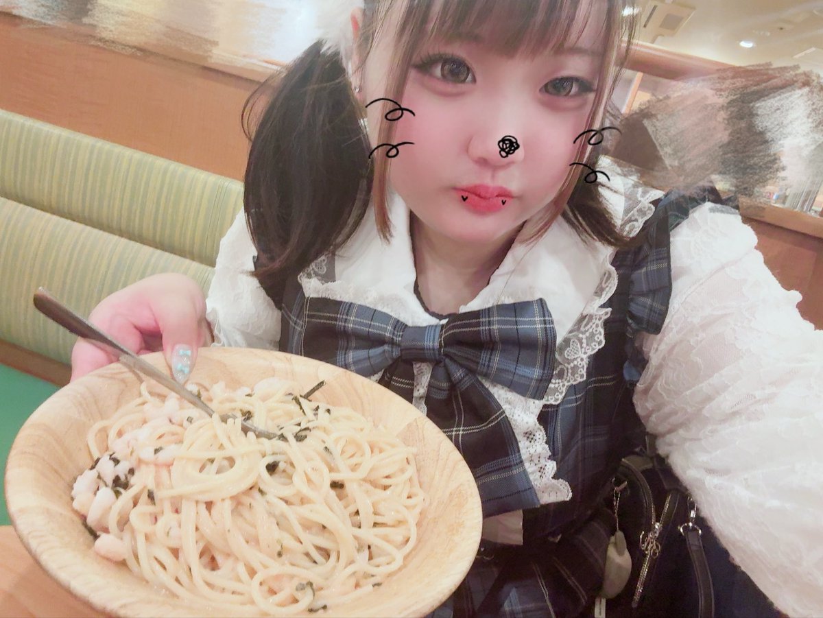 xsq99x's tweet photo. 久々のサイゼリヤ〜‼️‼️

 #ぽっちゃり  #ぽっちゃり女子  #ぽっちゃり好きと繋がりたい  #埼玉  #浦和  #ラウンジ  #美味しい https://t.co/NOPoWXNNwj