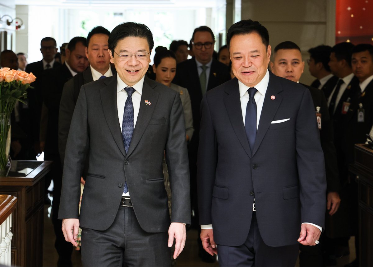 LawrenceWongST's tweet photo. Glad to be back in Thailand for my first Leaders’ Retreat with PM Anutin. The Retreat gives our Ministers and us the opportunity to engage more informally, take stock of our longstanding partnership, and discuss how we can take it forward. https://t.co/OszfrL57Lb