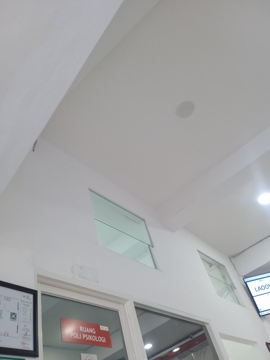 faraahabb's tweet photo. Selamat bulan pencegahan bunuh diri. Buat yang merasa capek mental, saatnya mulai cari bantuan ke psikolog atau psikiater. 

Kalau mau psikolog tatap muka, sekarang sudah ada beberapa puskesmas dan klinik yang ada poli psikolog. Kalau mau online, bisa juga lewat halodoc https://t.co/pBDQ1iPHNn