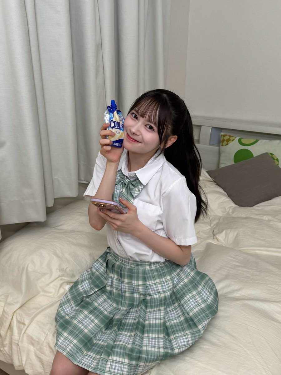momoka_ito1206's tweet photo. AKB48｢好きish｣ ×クーリッシュ🍦
ラストの第七弾❕✨

先輩に恋する高校生です…ﾄﾞｷﾄﾞｷ
甘酸っぱい味がする！🤍 https://t.co/3xN4skWRsL