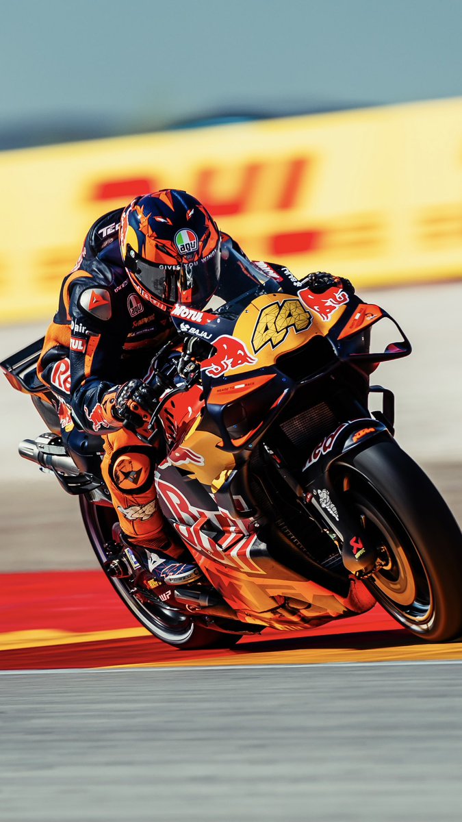 Tech3Racing's tweet photo. https://t.co/tmcvB5011P