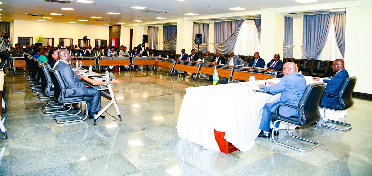 EmmaCounsel's tweet photo. It was an honor yesterday being part of a delegation of the Legal and Parliamentary Affairs Committee meeting with the Chief Justice and Judiciary Top Mgt. The meeting was intended to among others discuss the efficient delivery of Justice to Ugandans. https://t.co/EQDjabX51G