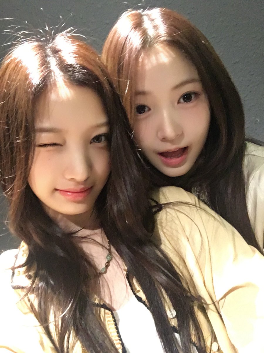 coolzkc's tweet photo. 지아서연 👈 셀카 왔다.. ㅆ https://t.co/klObIJziAS