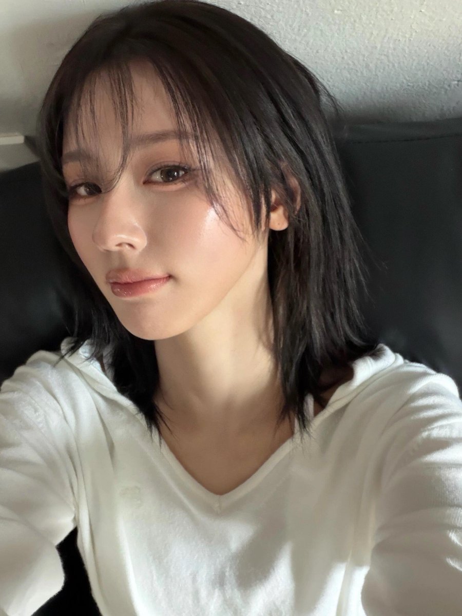 lovenoodle0131's tweet photo. 这天的照片真的很多吧✌🏻📸 ໒꒰ྀི∗ɞ̴̶̷ ·̮... https://t.co/CS2XXQSnI9 把文字复制好，然后去【小红书】查看详情。

#미연 #MIYEON https://t.co/aH7hcLNAJ2