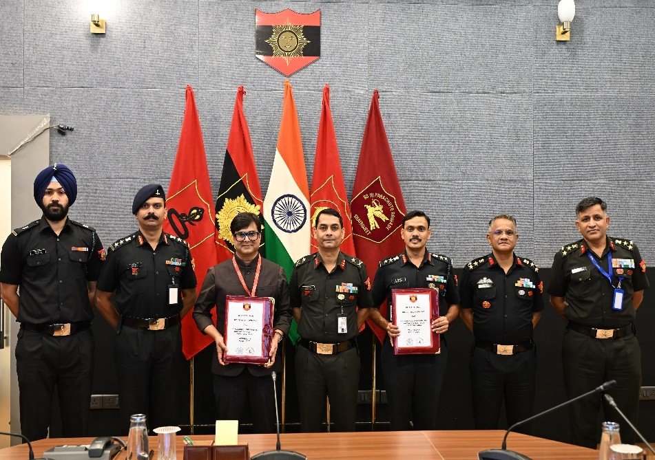 suryacommand's tweet photo. "𝗛𝗮𝗿𝗻𝗲𝘀𝘀𝗶𝗻𝗴 𝘁𝗲𝗰𝗵𝗻𝗼𝗹𝗼𝗴𝘆 𝘁𝗼 𝘀𝗵𝗮𝗿𝗽𝗲𝗻 𝘁𝗵𝗲 𝗲𝗱𝗴𝗲 𝗼𝗳 𝘁𝗵𝗲 𝘀𝗼𝗹𝗱𝗶𝗲𝗿."

The #IndianArmy, in collaboration with #IITRoorkee, has signed a pivotal MoU for an IR&D project on Artificial Intelligence in Weapon Training, marking a significant step towards technology-enabled military training.

The initiative will leverage #ArtificialIntelligence, real-time analytics and data-driven insights to enhance firing precision, adaptability and training efficiency. By integrating emerging technologies with proven training methodologies, the initiative aims to make weapon training smarter, more responsive and outcome-oriented.

A decisive stride towards innovation, precision and operational excellence, reinforcing the Indian Army���s commitment to embracing indigenous technological solutions for future-ready training.

#IndianArmy #AITechnology #MilitaryInnovation #WeaponTraining #FutureReady #AtmanirbharBharat

@adgpi
@ProDefLko
@PROdefprayagraj
@PIB_India
@HQ_IDS_India
@PRODefDehradun
@UBArea_IA