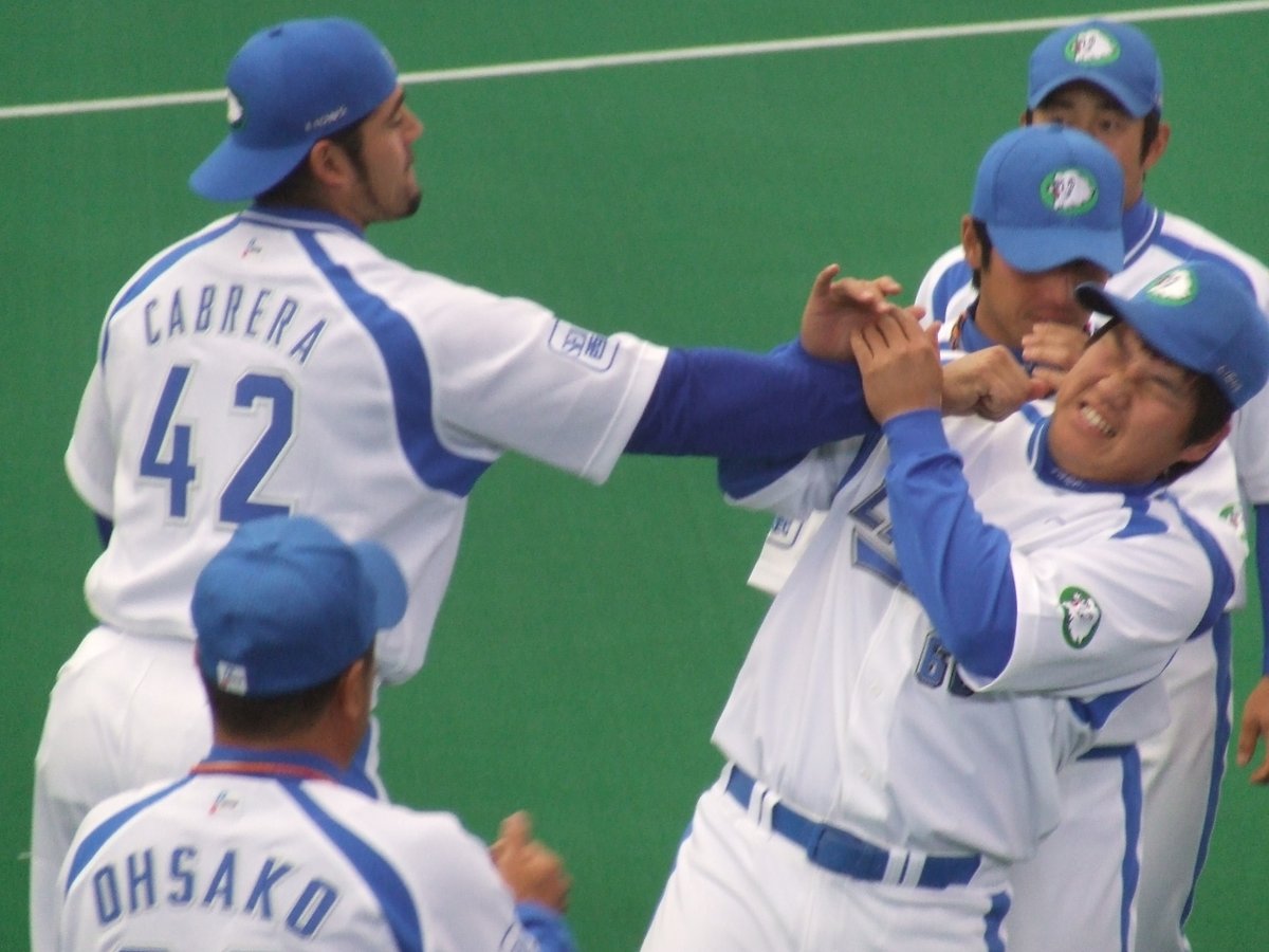 greenke33's tweet photo. おかわりさん癒し画像も

バントの写真はいつかサイン貰いたいんだよね https://t.co/0VVEFS6a5o