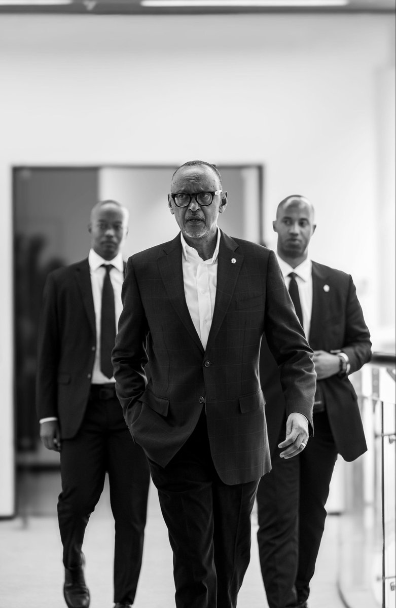 UrugwiroVillage's tweet photo. This morning at the Rwanda Development Board (RDB) offices, President Kagame joined a meeting of the RDB Board of Directors. The meeting reviewed RDB’s priorities and ongoing efforts to accelerate private sector-led growth, attract and facilitate investment, promote exports and tourism, and strengthen Rwanda’s competitiveness.

The President emphasized the importance of maintaining a strong focus on delivery, accountability and continuously improving the environment for businesses and investors to thrive.