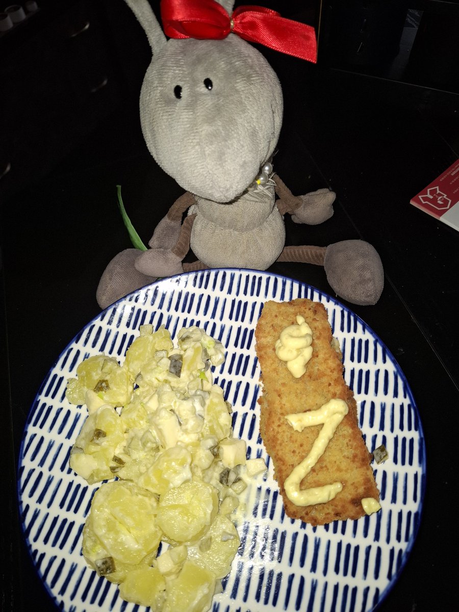 MGekocht's tweet photo. Backfisch und Kartoffelsalat https://t.co/KZvKEo2Tms