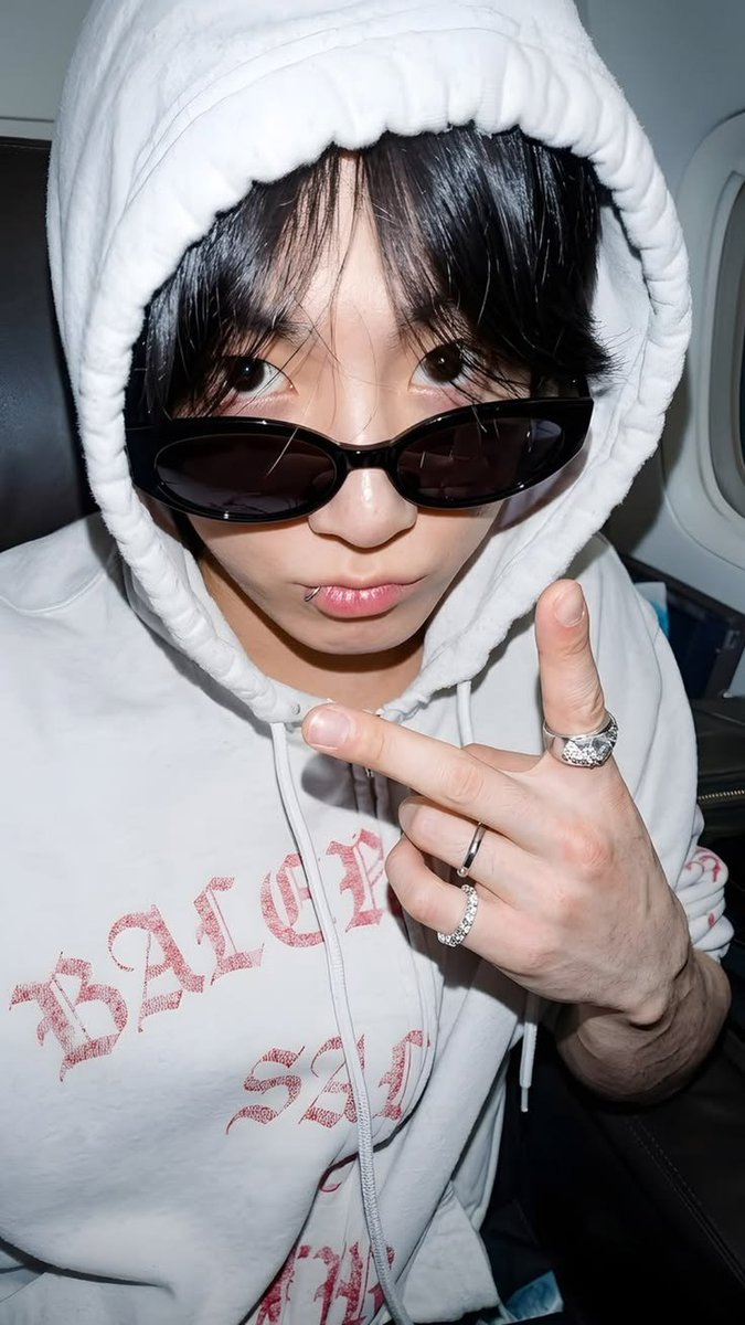 ilsanguknj's tweet photo. Maaf telat.
Happy birthday, little boy. 

@junkookje https://t.co/xX3dVQc57F
