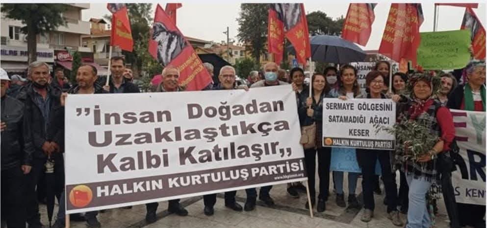 kurtulusyolugz's tweet photo. Prof. Dr. Özler Çakır yazdı.. 

Çerçeve Yasanın Anahtarı ile Yeni Sevr’in Kapısını Açan Amerikan Devşirmelerinin İkiyüzlü Çevre Mücadelesi!

https://t.co/hrCkSijH6l https://t.co/Z7L6exL6Is