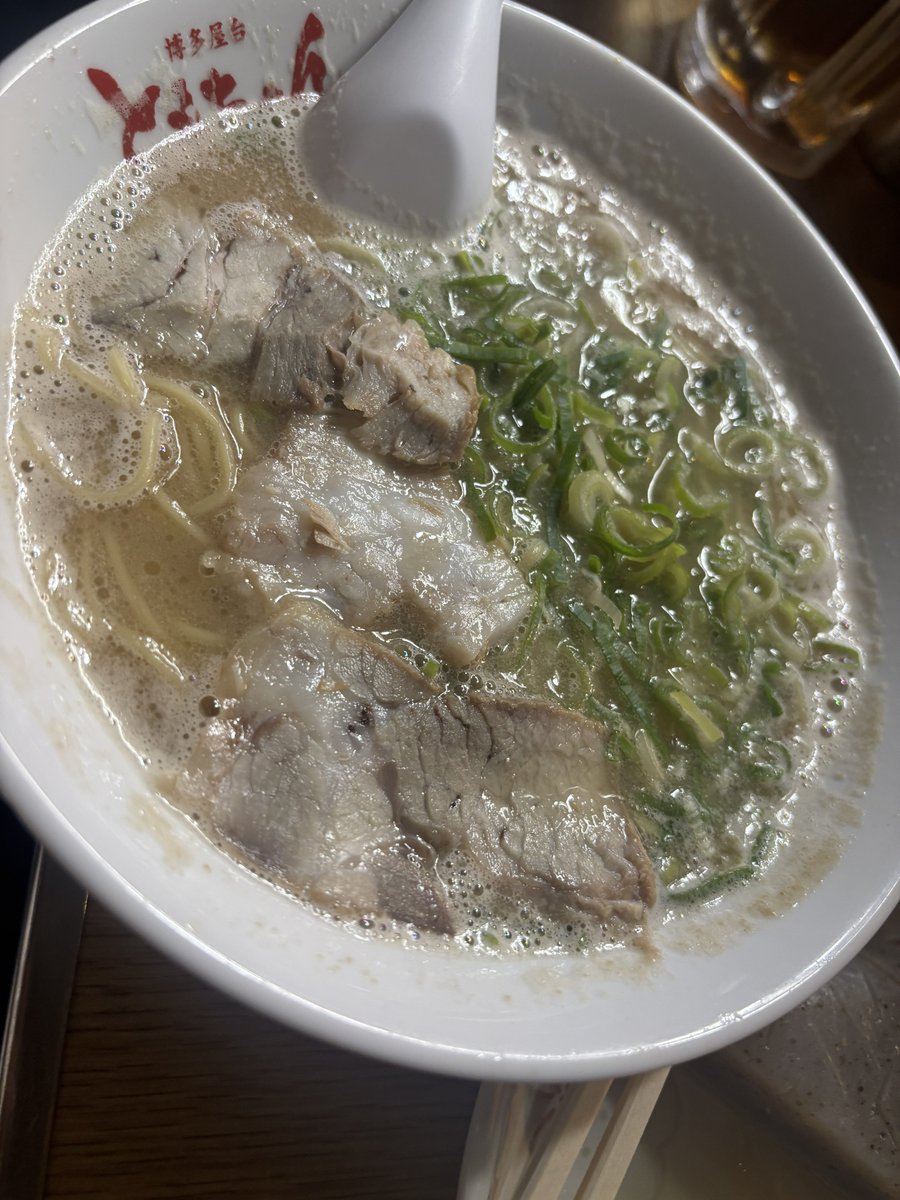 ncq1s's tweet photo. 福岡きて初っ端ガチうまの店出会った https://t.co/xLcdHCToL6