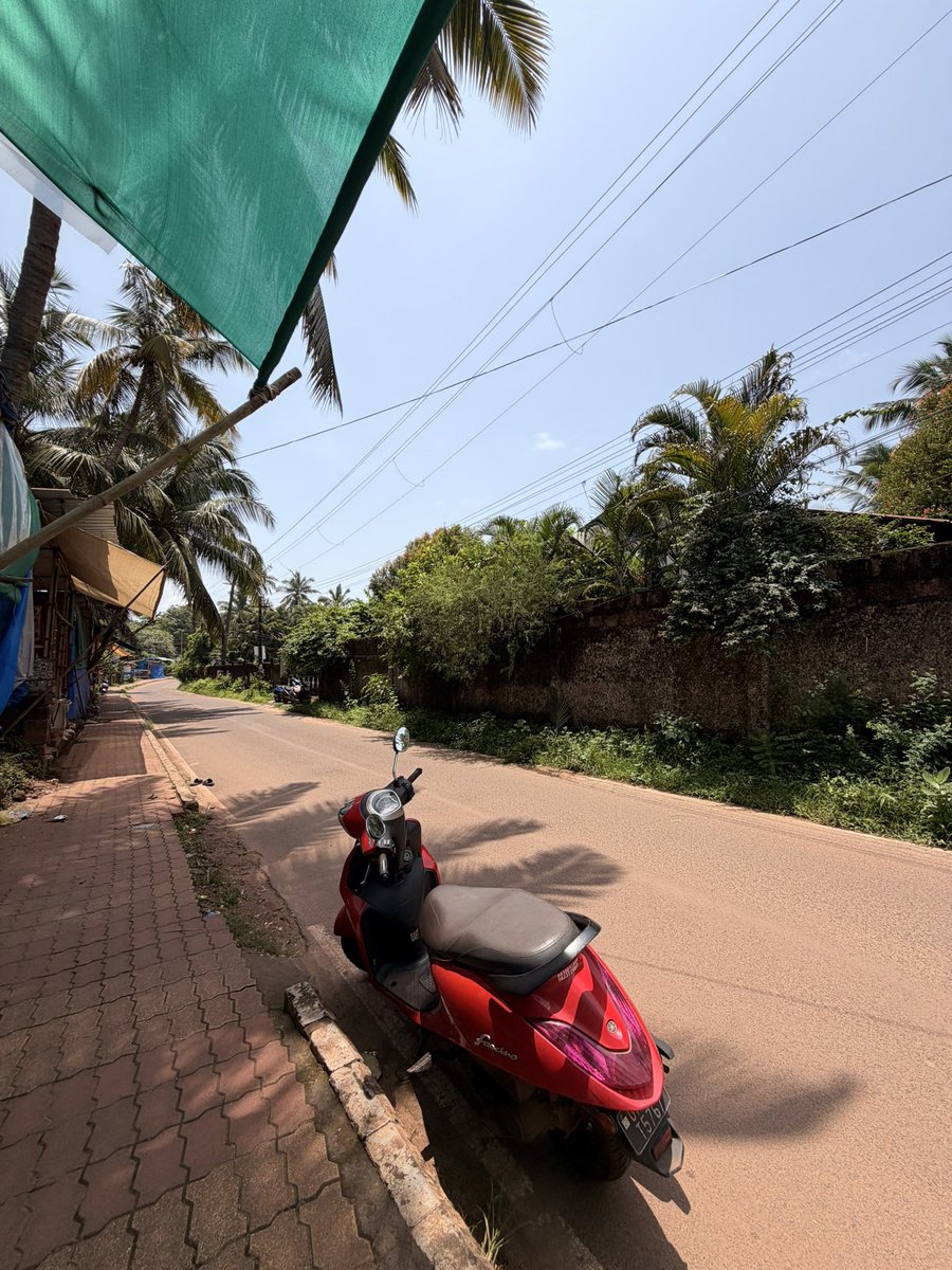 Soumymaheshwri's tweet photo. went to Goa last month and was too busy living in the moment to tweet any of it. so here’s a thread, Goa from my pov, mostly so I don’t forget it myself. https://t.co/nJ1La8zZq1