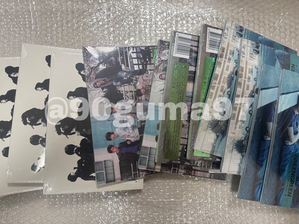 90guma97's tweet photo. 코르티스 그린그린 미개봉 앨범 양도 판매 CORTIS GREENGREEN SEALED UNOPENED ALBUM SELL

1 세트 3.8 (3장)
현물 on hand

당일 배송 가능
https://t.co/dcVxgwYK1c

martin james juhoon seonghyeon keonho 마틴 제임스 주훈 성현 건호 CORTIS 코르티스 미개봉 https://t.co/IAdiW86qlu