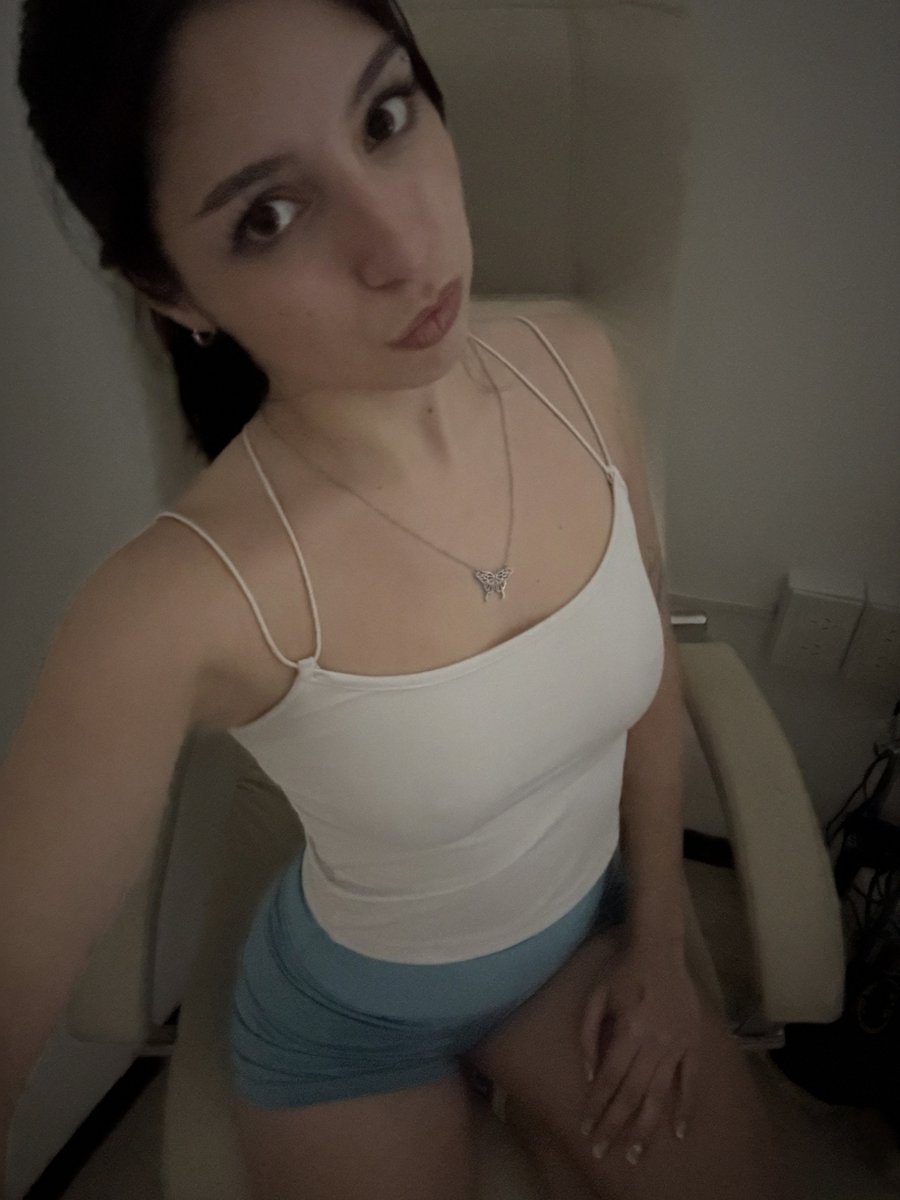 hotnectarr tweet picture