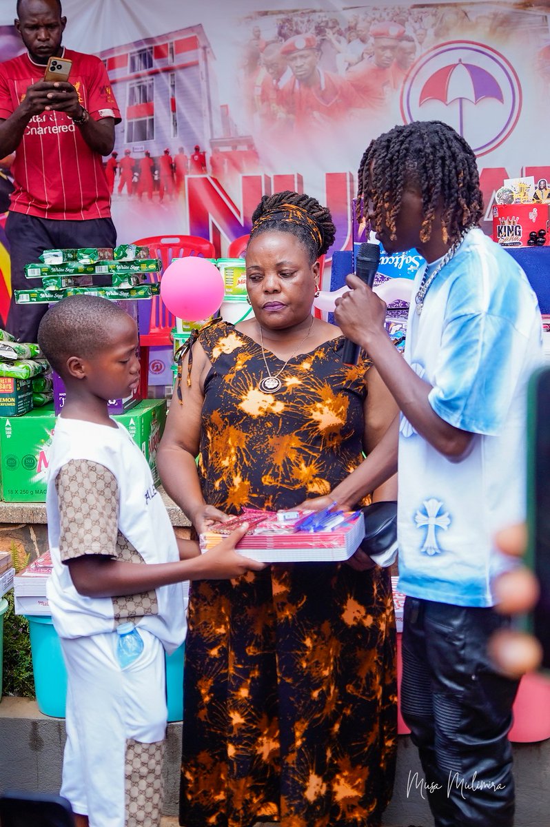 DavidLRubongoya's tweet photo. As he celebrates his birthday today, our brother, the #PresidentsMan, @kingsaha_256 gave us a surprise visit at the @NUP_Ug Headquarters, where he delivered several items for the children and families of political prisoners! We're very grateful to him for thinking about the families of our suffering comrades on his special day. Wishing you a very happy birthday and many more years of meaningful impact. Thank you for always standing with the people🙏🏽