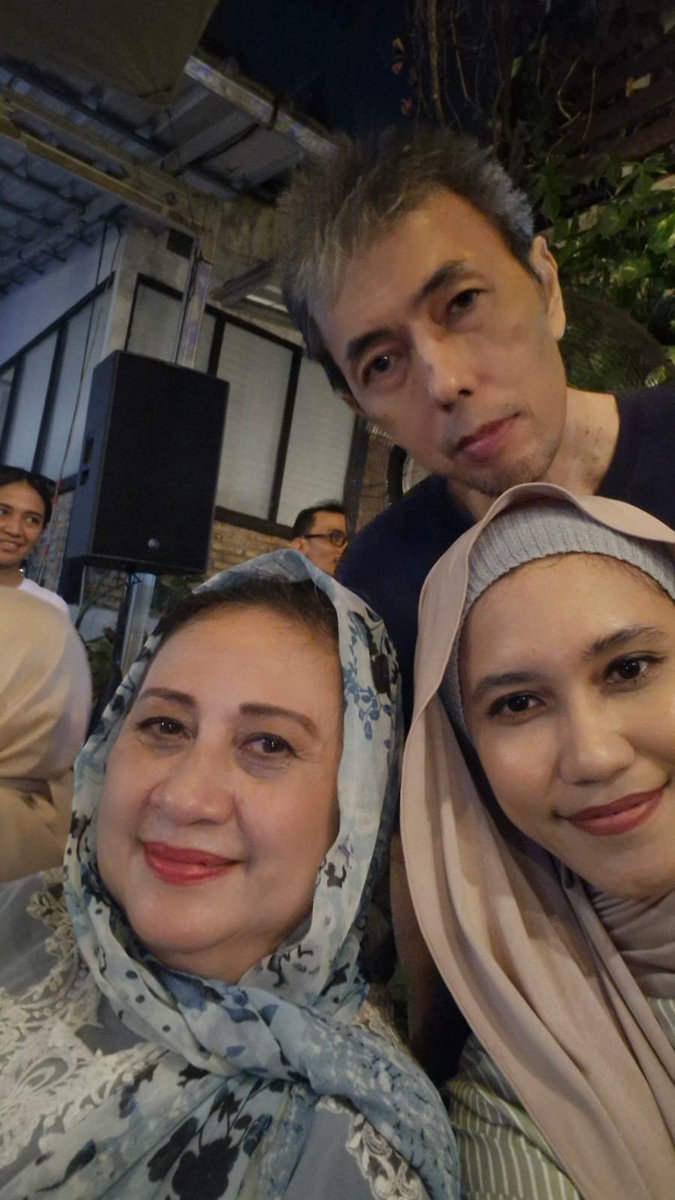 ArgentianaA's tweet photo. Angkatan bokap gw semua 🤣🤭 https://t.co/KCQ8RCpI0f