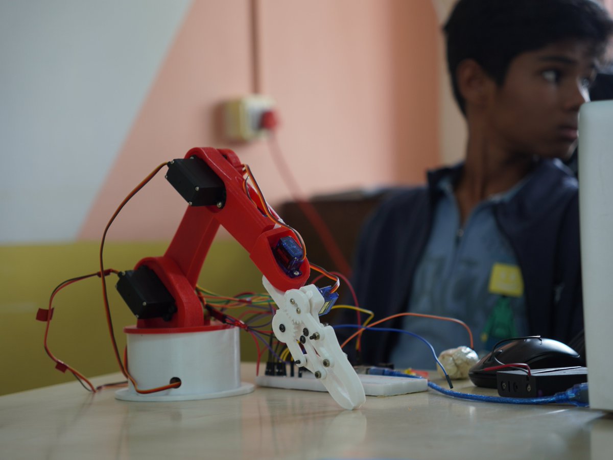 Yi_edu's tweet photo. Where Ideas Turned Into Innovation!

Young Innovators Educational Services was proud to be part of the KISA Robotics Competition, conducted by KISA(Karnataka ICSE School Association) and organized at B.M. International School.

#KISA #KISARobotics #YoungInnovators #Robotics #STEM https://t.co/5DHlqQtcip
