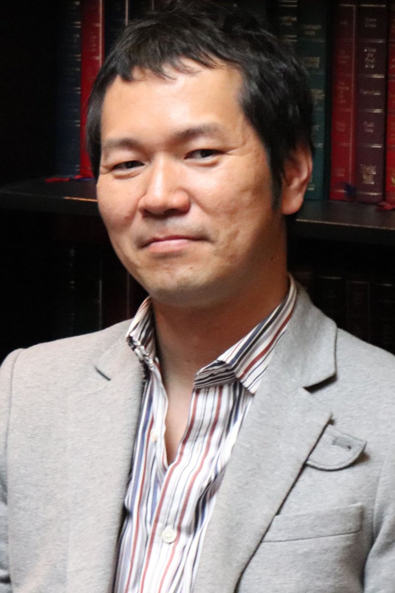 animeupdates's tweet photo. 'TRAILS IN THE SKY 3rd Chapter' Remake is undecided, but Falcom president Toshihiro Kondo says he personally believes "it would be a lie not to do it"

"As we neared the end of 'the 2nd,' the staff were already asking me, 'Can we start 'the 3rd' already?'"

"That's how high the motivation is internally, so I definitely want to do it at some point."

More information: https://t.co/9FjRIw9Nix