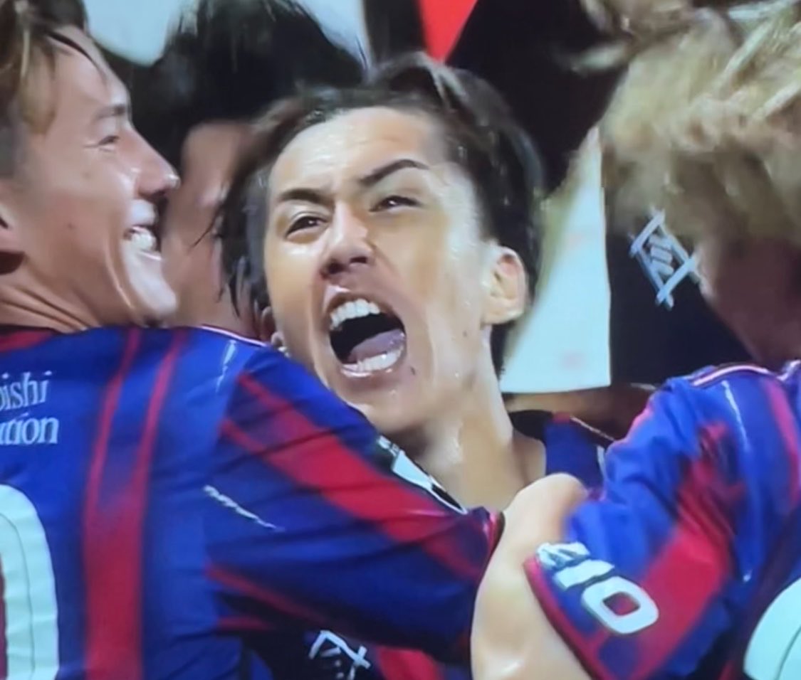 tokyo08081's tweet photo. 2026.09.03
VS清水（A）

🔵🔴

⚫︎安斎ナイスゴール🔥🔥🔥今日とても目立ってた✨✨✨ケインも長倉も嬉しそう😊😊😊

⚫︎サポの皆様、平日にもかかわらず遠征お疲れ様でした🙇🙇🙇さわやか食べて、気をつけてお帰りください♨️♨️♨️

🔵🔴

#FC東京
#Jリーグ好きな人とつながりたい
#青赤好きとつながりたい
#安斎颯馬